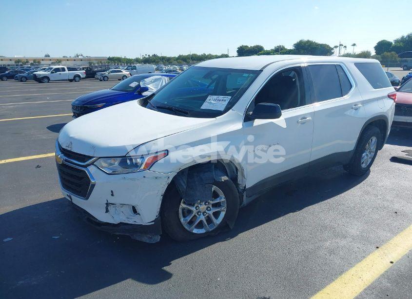 Photo 2 of 2021 Chevrolet Traverse FWD LS (VIN 1GNERFKW0MJ240592)