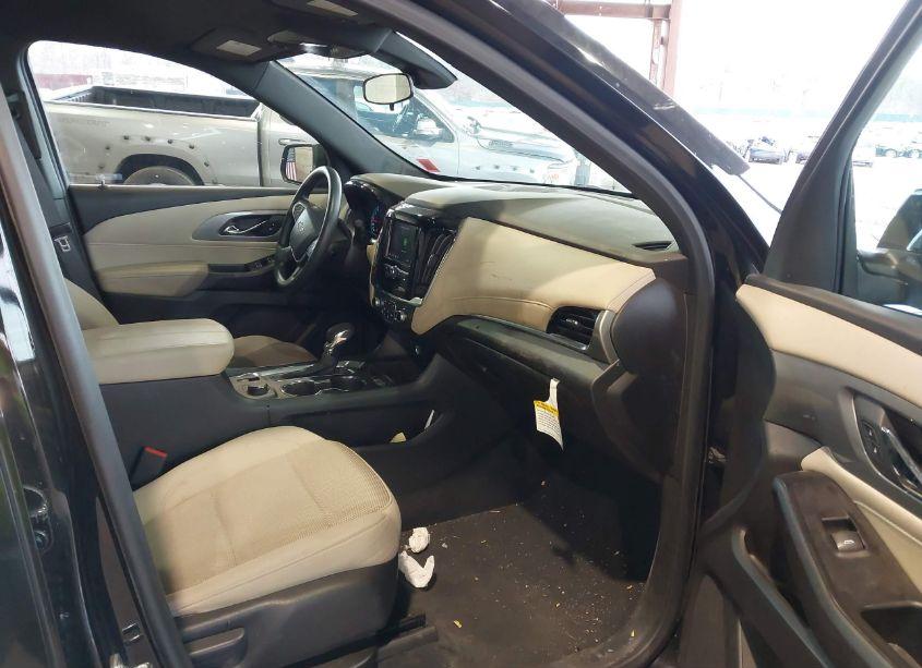 Photo 5 of 2023 Chevrolet Traverse FWD LS (VIN 1GNERFKW0PJ310211)