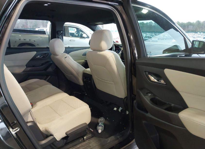 Photo 8 of 2023 Chevrolet Traverse FWD LS (VIN 1GNERFKW0PJ310211)