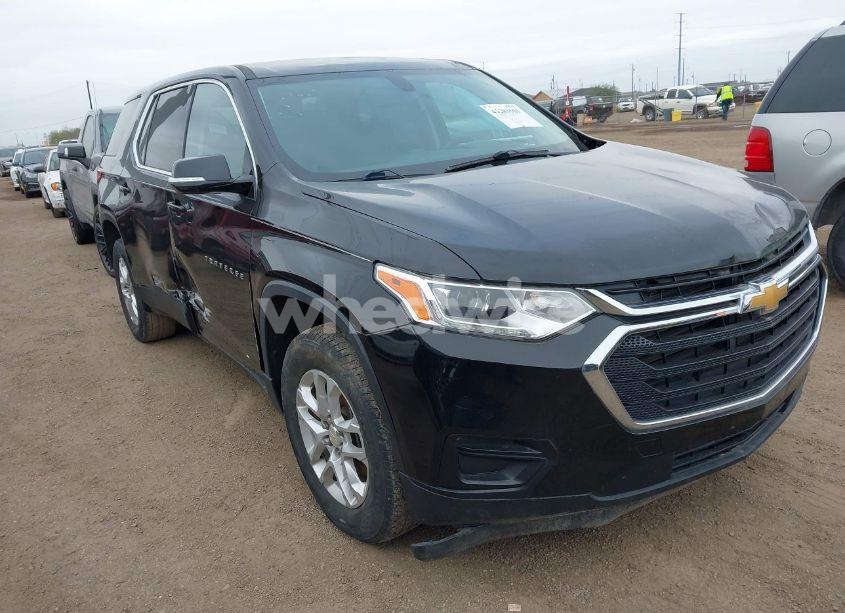 2018 Chevrolet Traverse LS (VIN 1GNERFKW1JJ257896) main photo