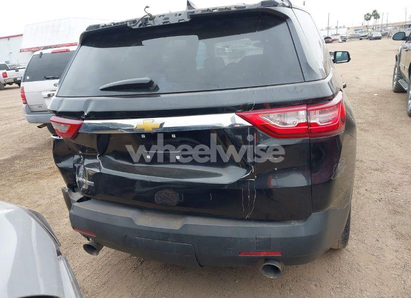 Photo 16 of 2018 Chevrolet Traverse LS (VIN 1GNERFKW1JJ257896)