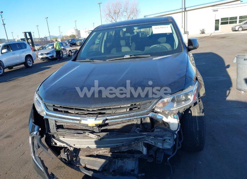 Photo 13 of 2019 Chevrolet Traverse LS (VIN 1GNERFKW1KJ207291)