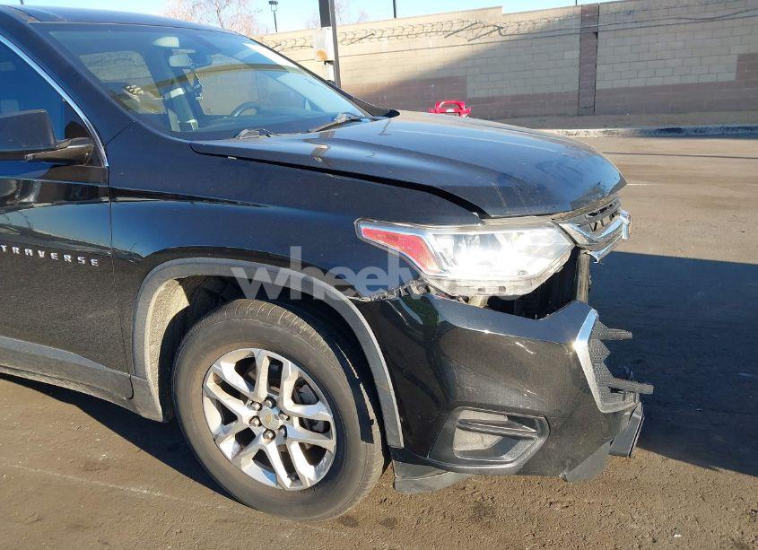 Photo 18 of 2019 Chevrolet Traverse LS (VIN 1GNERFKW1KJ207291)