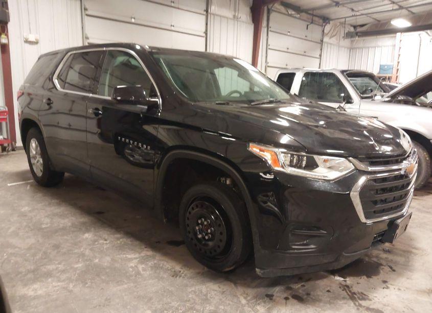 2019 Chevrolet Traverse LS (VIN 1GNERFKW1KJ257916) main photo