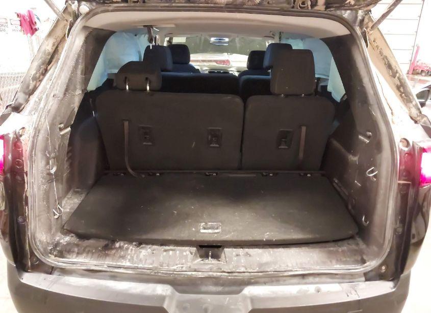 Photo 13 of 2019 Chevrolet Traverse LS (VIN 1GNERFKW1KJ257916)