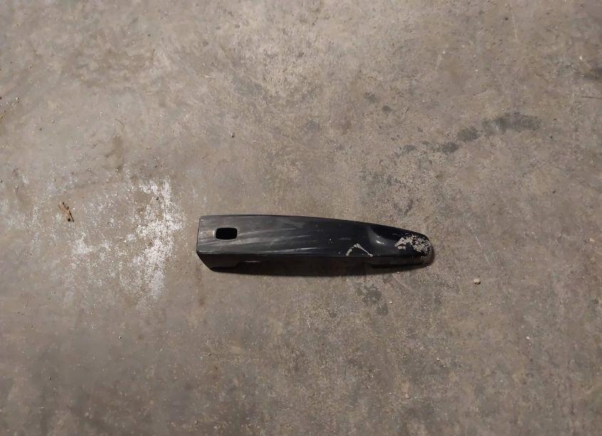 Photo 15 of 2019 Chevrolet Traverse LS (VIN 1GNERFKW1KJ257916)