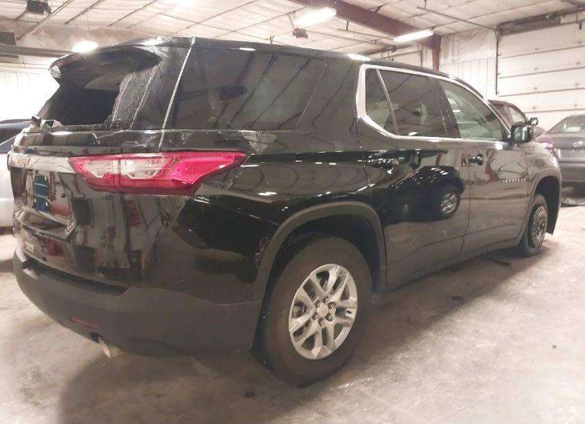 Photo 4 of 2019 Chevrolet Traverse LS (VIN 1GNERFKW1KJ257916)