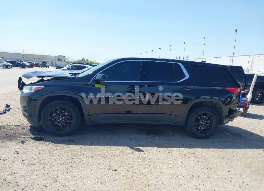 Photo 14 of 2019 Chevrolet Traverse LS (VIN 1GNERFKW1KJ310856)