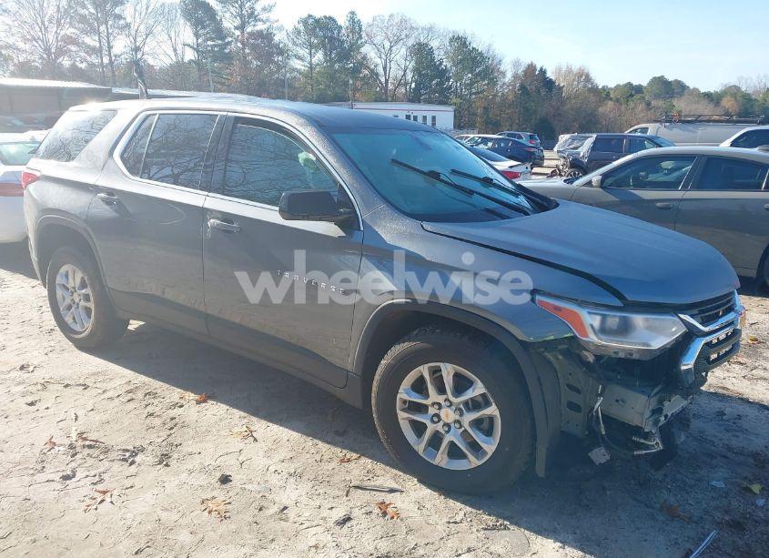 2020 Chevrolet Traverse FWD LS (VIN 1GNERFKW1LJ148065) main photo