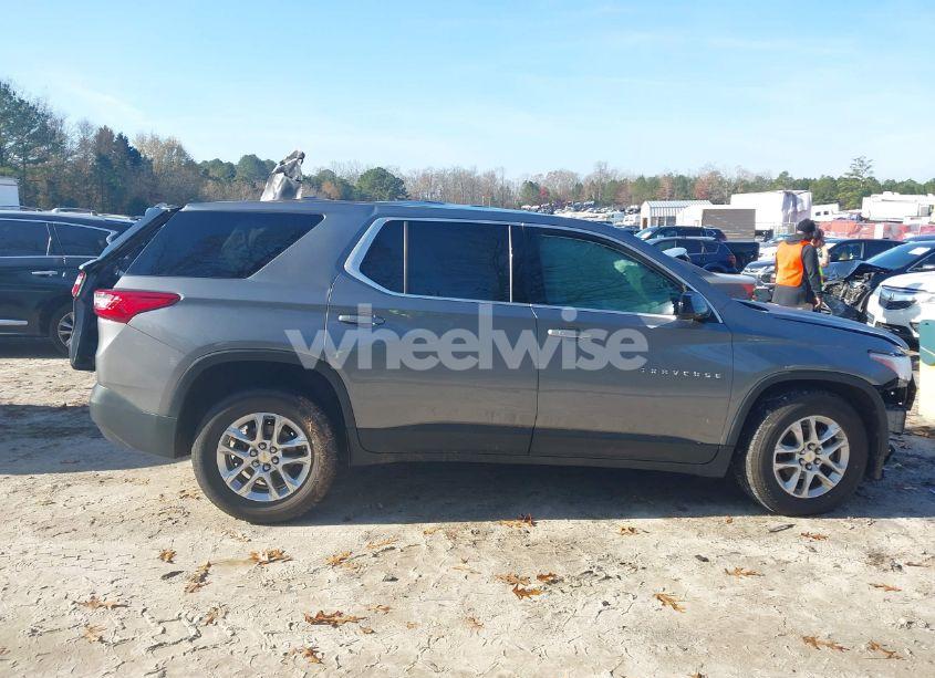 Photo 13 of 2020 Chevrolet Traverse FWD LS (VIN 1GNERFKW1LJ148065)