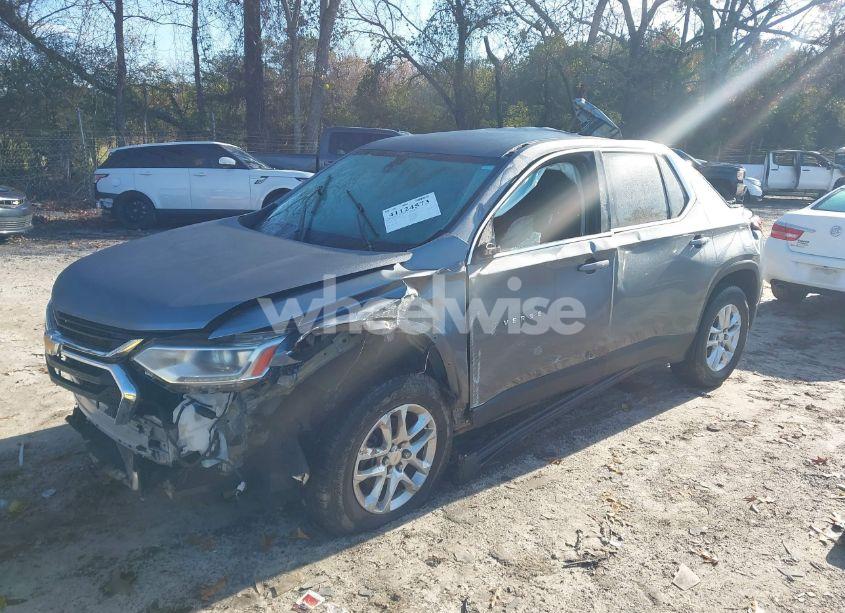Photo 2 of 2020 Chevrolet Traverse FWD LS (VIN 1GNERFKW1LJ148065)