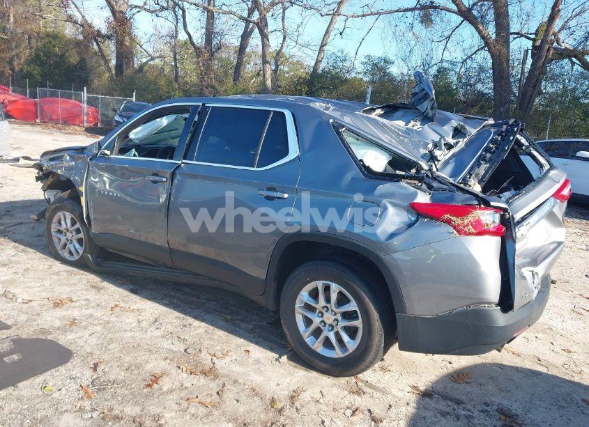 Photo 3 of 2020 Chevrolet Traverse FWD LS (VIN 1GNERFKW1LJ148065)