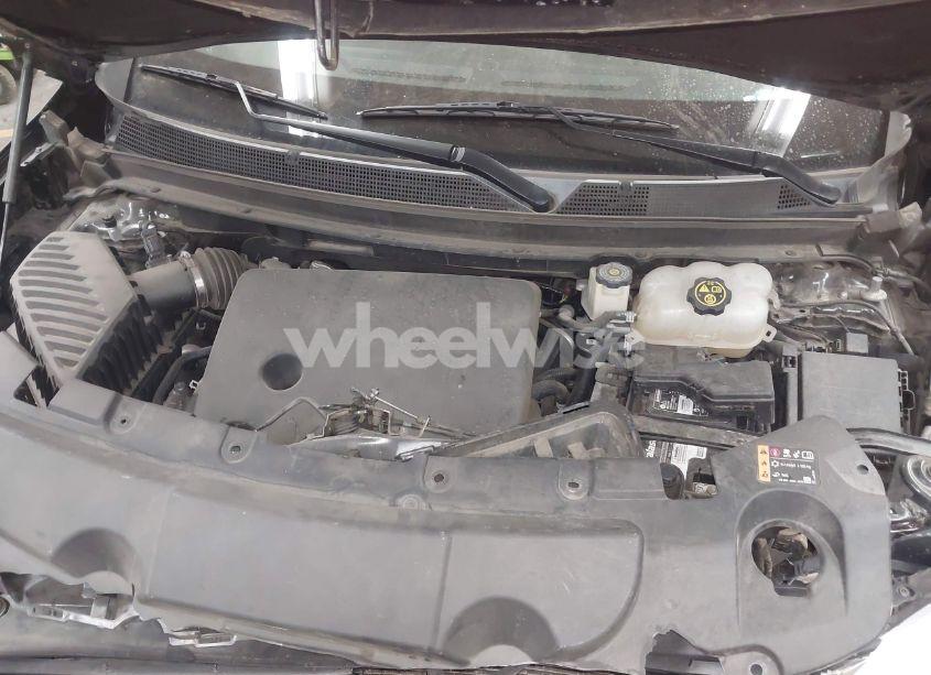 Photo 10 of 2020 Chevrolet Traverse FWD LS (VIN 1GNERFKW1LJ185651)