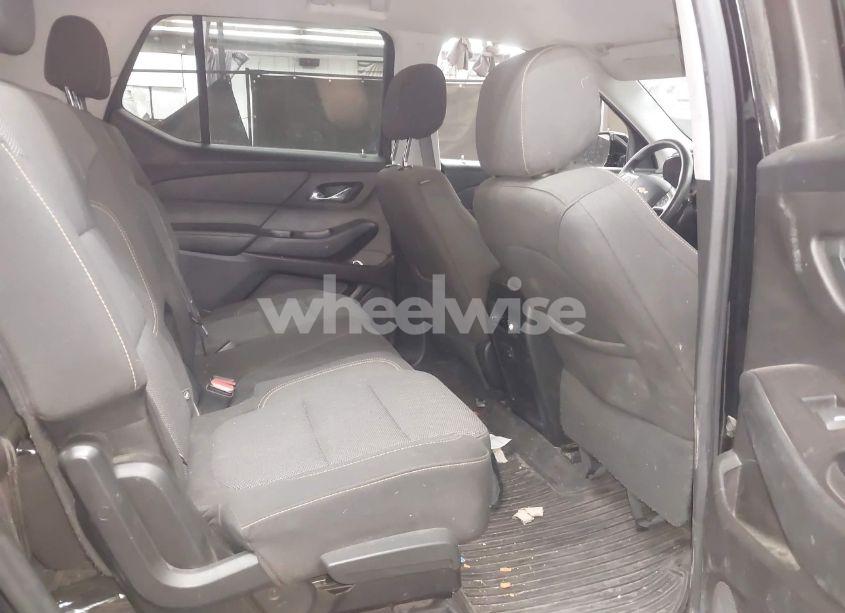 Photo 8 of 2020 Chevrolet Traverse FWD LS (VIN 1GNERFKW1LJ185651)