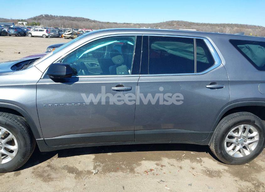 Photo 14 of 2020 Chevrolet Traverse FWD LS (VIN 1GNERFKW1LJ188310)
