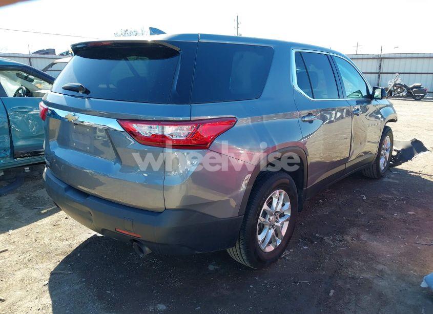 Photo 4 of 2020 Chevrolet Traverse FWD LS (VIN 1GNERFKW1LJ188310)