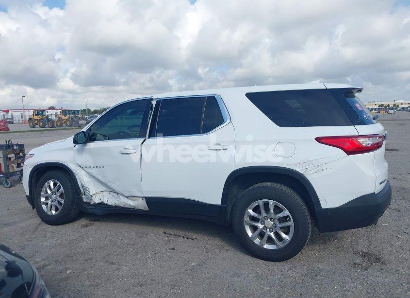 Photo 14 of 2020 Chevrolet Traverse FWD LS (VIN 1GNERFKW1LJ189991)