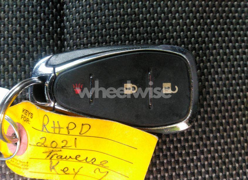 Photo 11 of 2021 Chevrolet Traverse FWD LS (VIN 1GNERFKW1MJ110692)