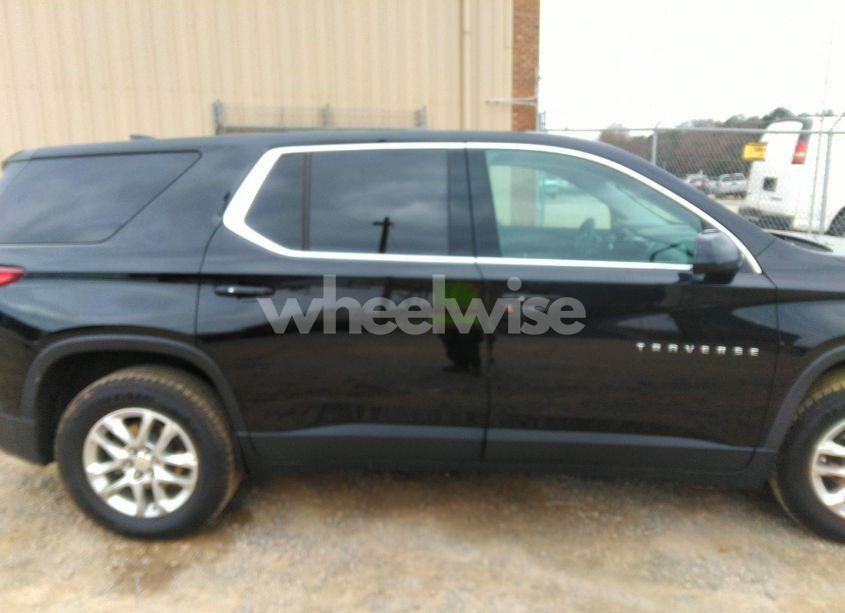 Photo 14 of 2021 Chevrolet Traverse FWD LS (VIN 1GNERFKW1MJ110692)