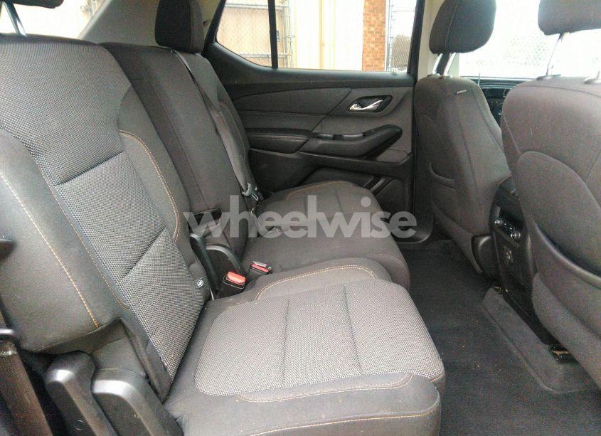 Photo 8 of 2021 Chevrolet Traverse FWD LS (VIN 1GNERFKW1MJ110692)