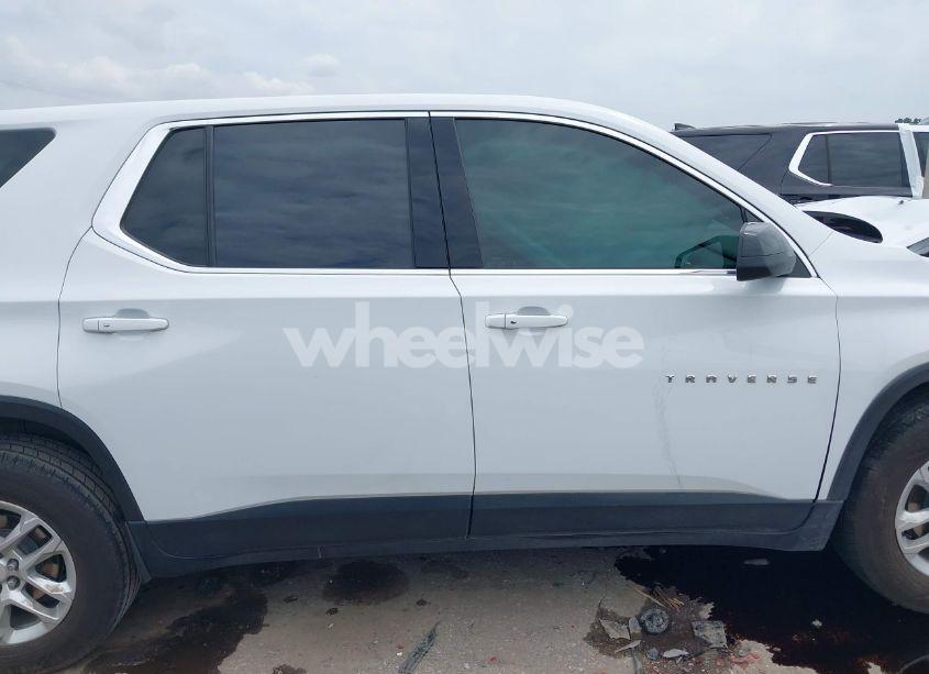 Photo 13 of 2021 Chevrolet Traverse FWD LS (VIN 1GNERFKW1MJ136984)