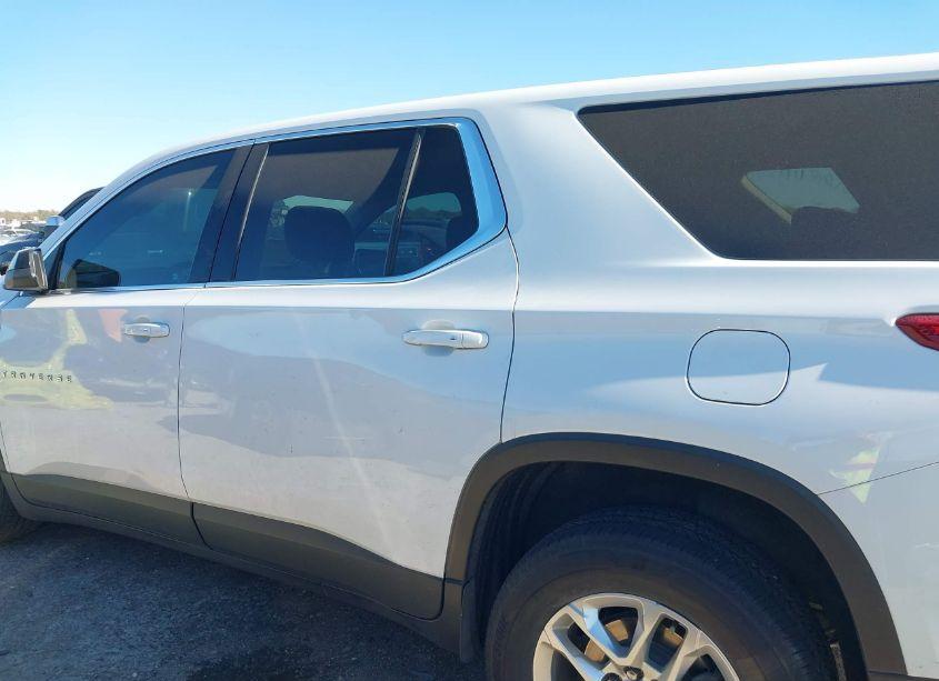 Photo 14 of 2021 Chevrolet Traverse FWD LS (VIN 1GNERFKW1MJ154420)