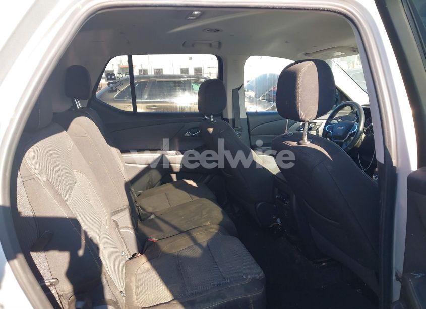 Photo 8 of 2021 Chevrolet Traverse FWD LS (VIN 1GNERFKW1MJ255148)
