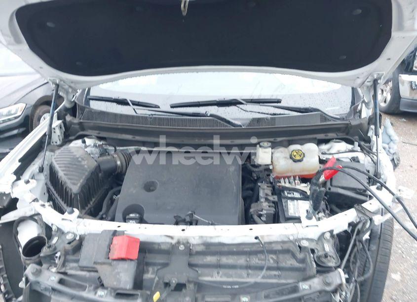 Photo 10 of 2021 Chevrolet Traverse FWD LS (VIN 1GNERFKW1MJ261760)