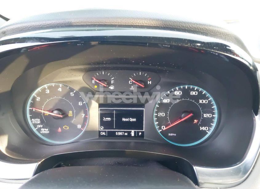 Photo 7 of 2022 Chevrolet Traverse FWD LS (VIN 1GNERFKW1NJ153821)