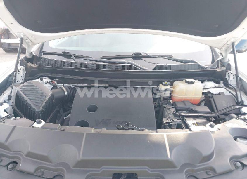 Photo 10 of 2018 Chevrolet Traverse LS (VIN 1GNERFKW2JJ150288)