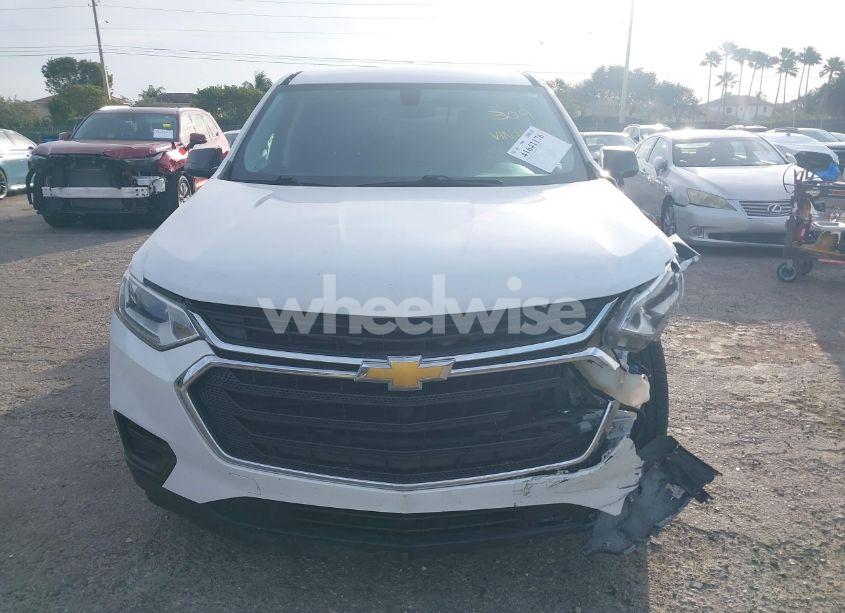 Photo 12 of 2018 Chevrolet Traverse LS (VIN 1GNERFKW2JJ150288)