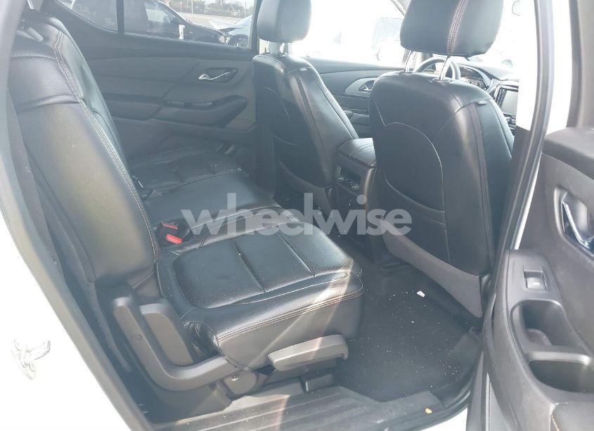 Photo 8 of 2018 Chevrolet Traverse LS (VIN 1GNERFKW2JJ150288)