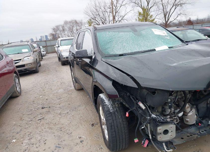 2019 Chevrolet Traverse LS (VIN 1GNERFKW2KJ264180) main photo