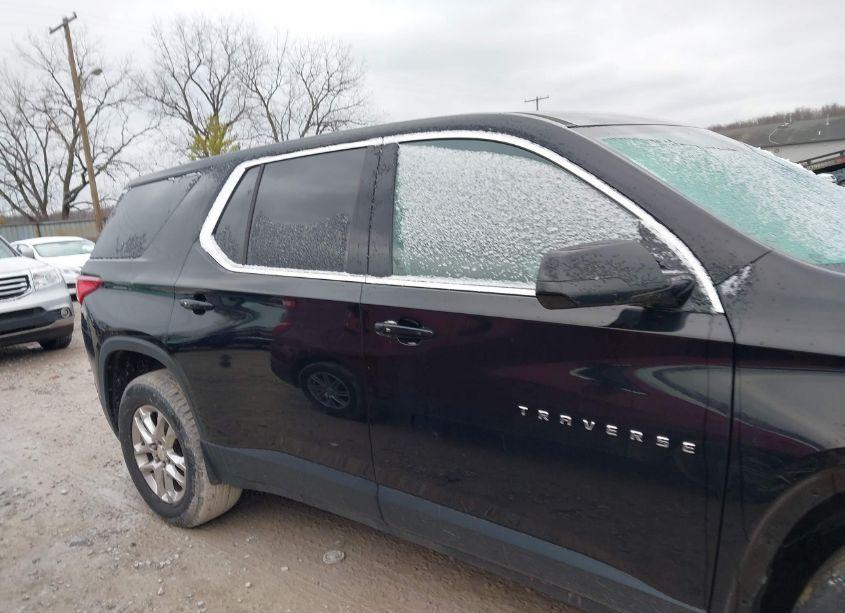 Photo 14 of 2019 Chevrolet Traverse LS (VIN 1GNERFKW2KJ264180)