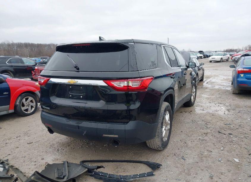 Photo 4 of 2019 Chevrolet Traverse LS (VIN 1GNERFKW2KJ264180)