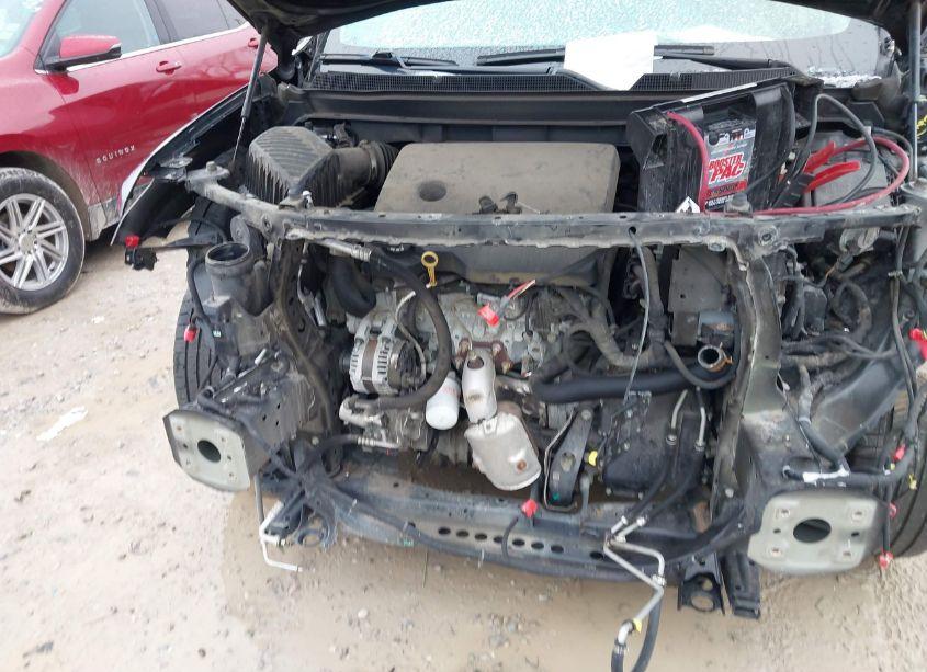 Photo 6 of 2019 Chevrolet Traverse LS (VIN 1GNERFKW2KJ264180)