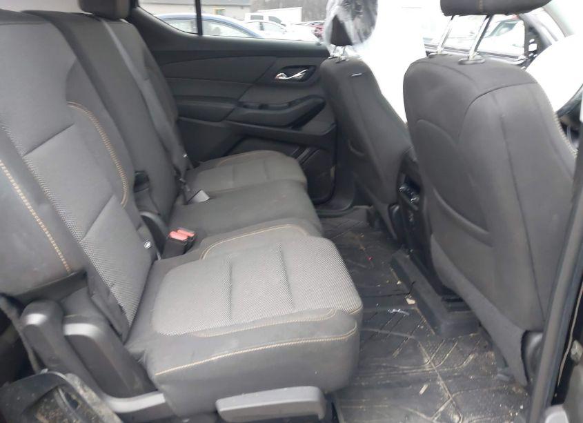 Photo 8 of 2019 Chevrolet Traverse LS (VIN 1GNERFKW2KJ264180)