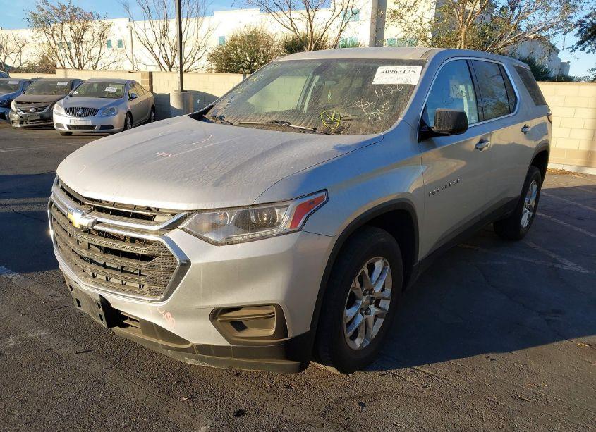 Photo 2 of 2020 Chevrolet Traverse FWD LS (VIN 1GNERFKW2LJ107346)