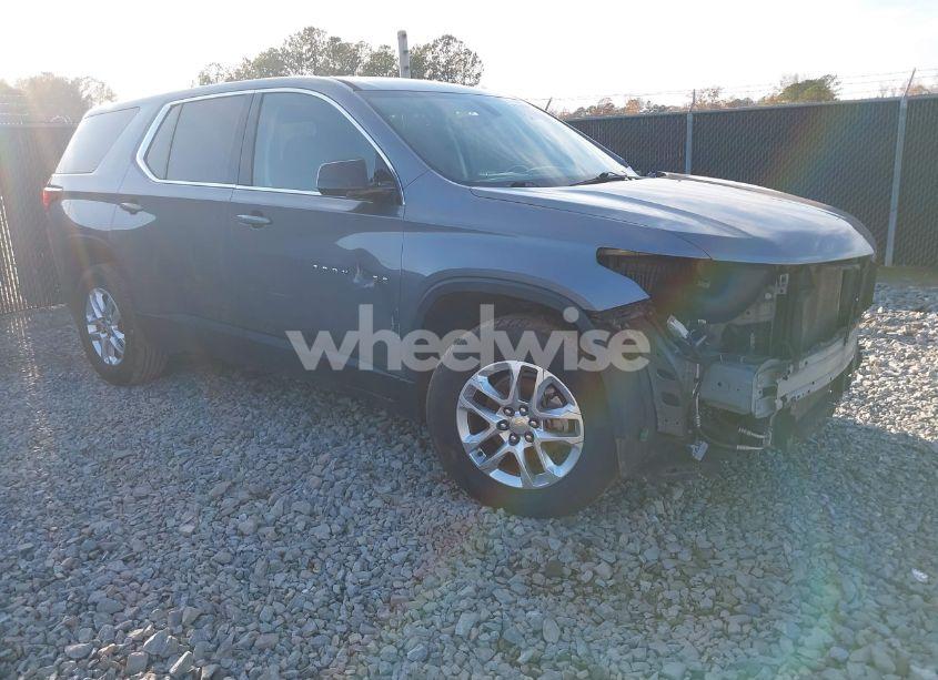 2020 Chevrolet Traverse FWD LS (VIN 1GNERFKW2LJ119125) main photo