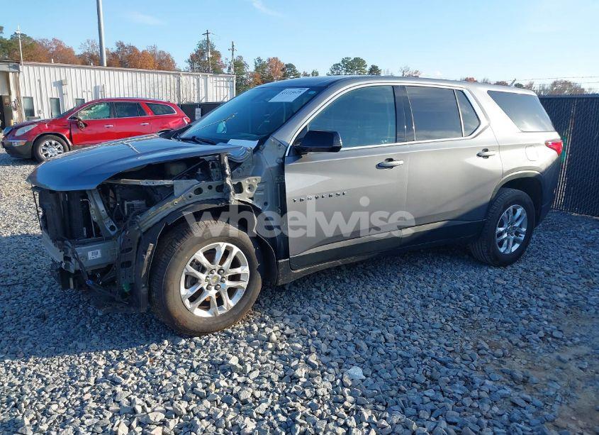 Photo 2 of 2020 Chevrolet Traverse FWD LS (VIN 1GNERFKW2LJ119125)