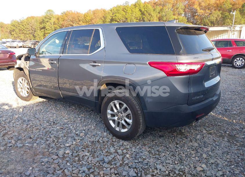 Photo 3 of 2020 Chevrolet Traverse FWD LS (VIN 1GNERFKW2LJ119125)