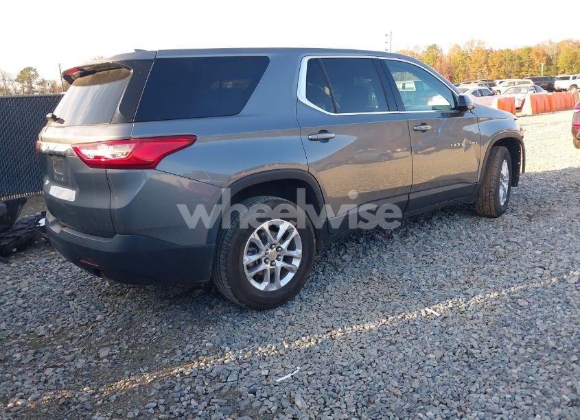 Photo 4 of 2020 Chevrolet Traverse FWD LS (VIN 1GNERFKW2LJ119125)