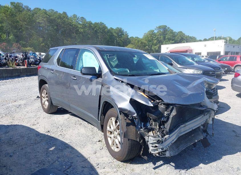 2020 Chevrolet Traverse FWD LS (VIN 1GNERFKW2LJ193208) main photo