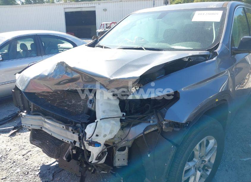 Photo 6 of 2020 Chevrolet Traverse FWD LS (VIN 1GNERFKW2LJ193208)