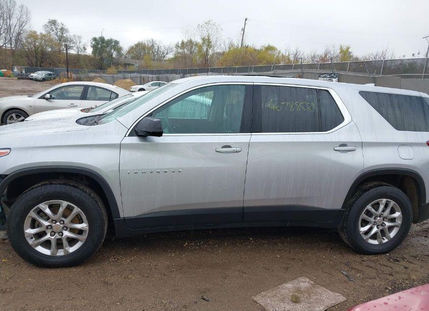 Photo 15 of 2020 Chevrolet Traverse FWD LS (VIN 1GNERFKW2LJ205311)