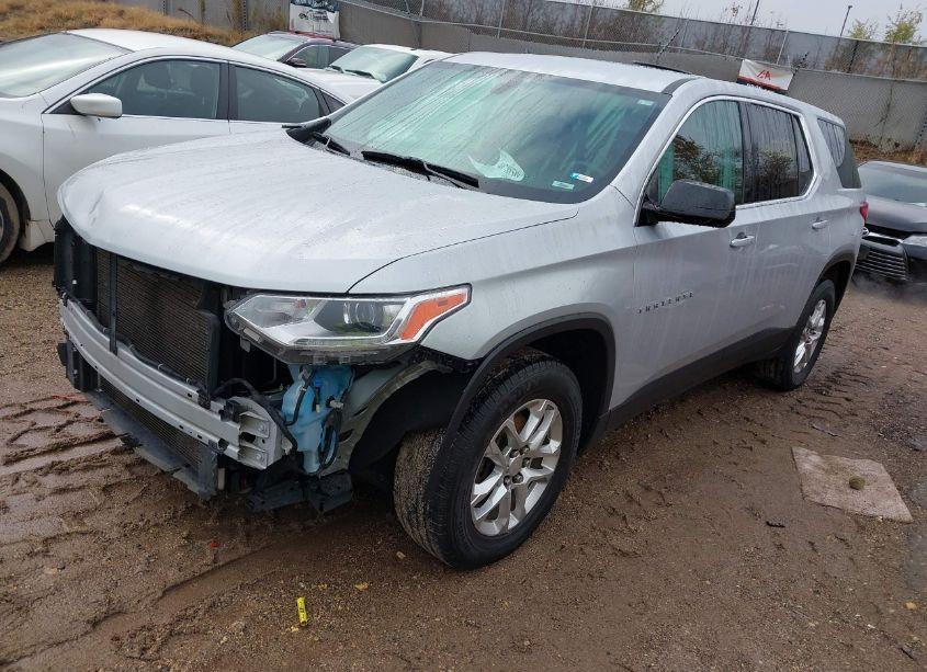 Photo 2 of 2020 Chevrolet Traverse FWD LS (VIN 1GNERFKW2LJ205311)