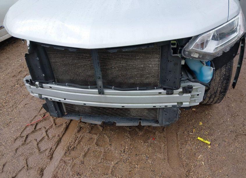 Photo 6 of 2020 Chevrolet Traverse FWD LS (VIN 1GNERFKW2LJ205311)