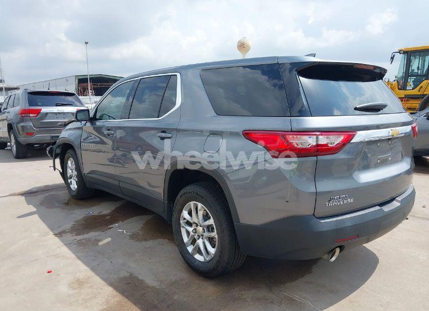 Photo 3 of 2020 Chevrolet Traverse FWD LS (VIN 1GNERFKW2LJ214154)