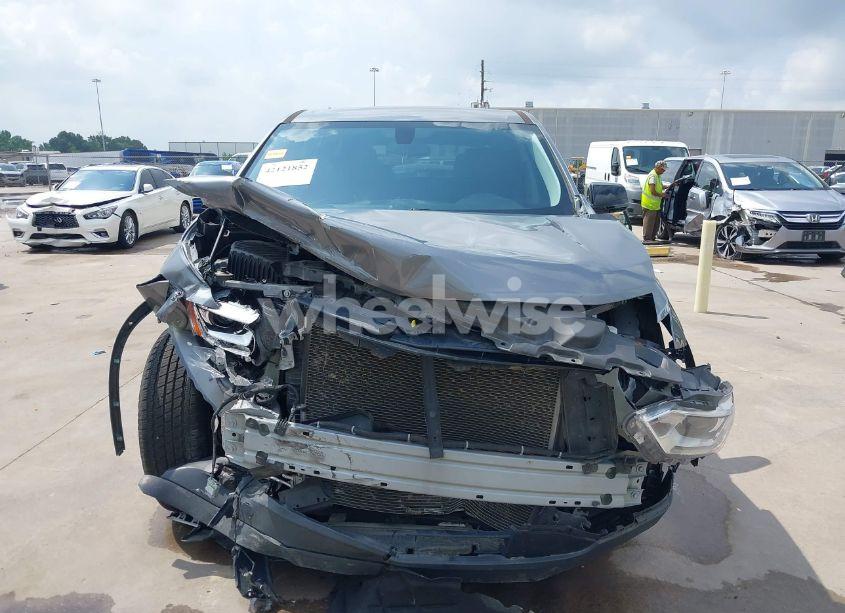 Photo 6 of 2020 Chevrolet Traverse FWD LS (VIN 1GNERFKW2LJ214154)