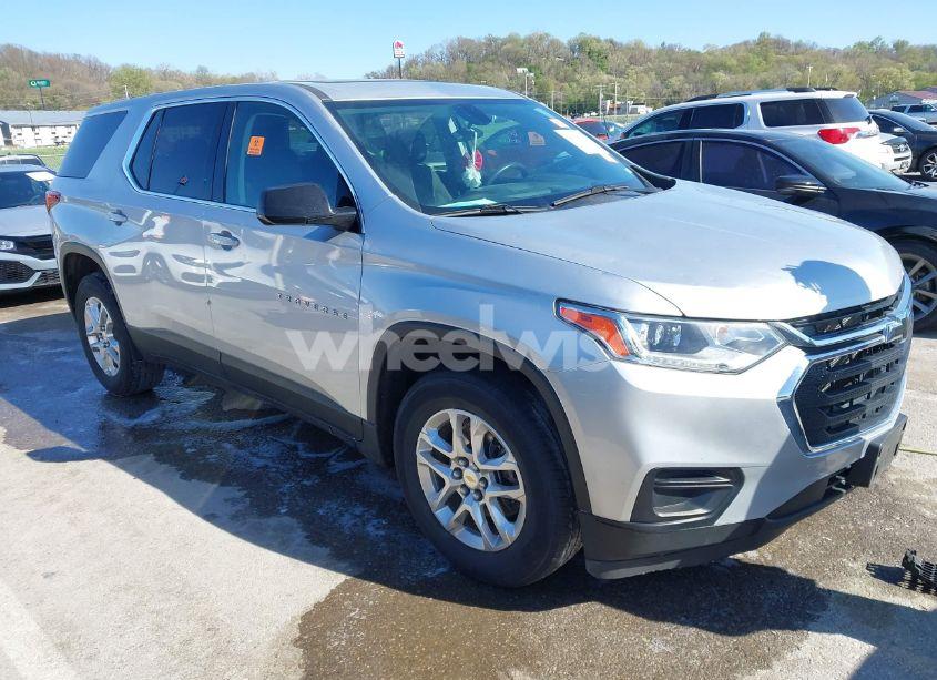 2020 Chevrolet Traverse FWD LS (VIN 1GNERFKW2LJ301147) main photo